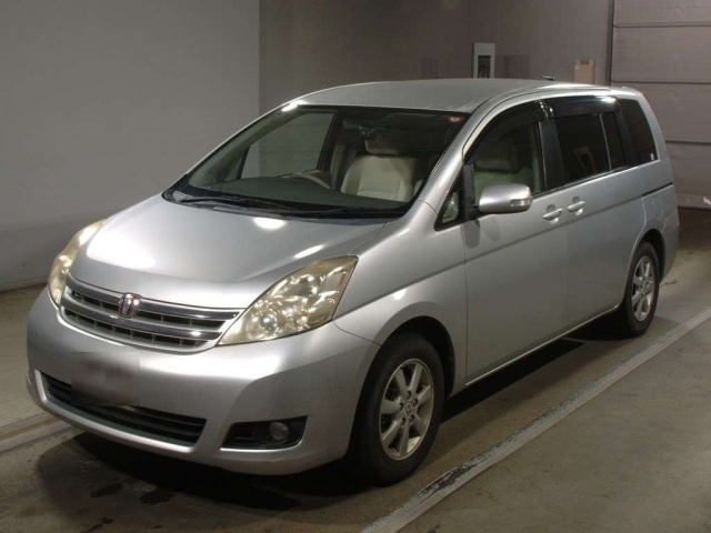 TOYOTA ISIS 2010