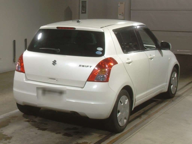 SUZUKI SWIFT 2010