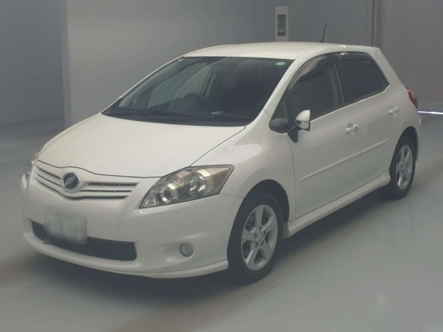 TOYOTA AURIS 2012