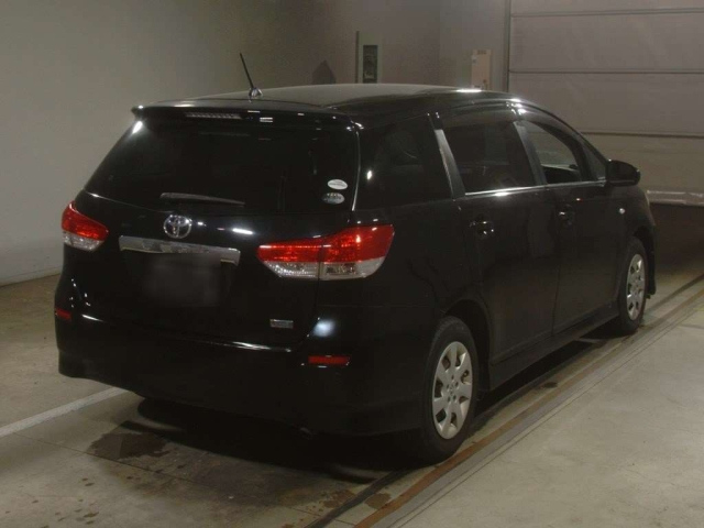 TOYOTA WISH 2010