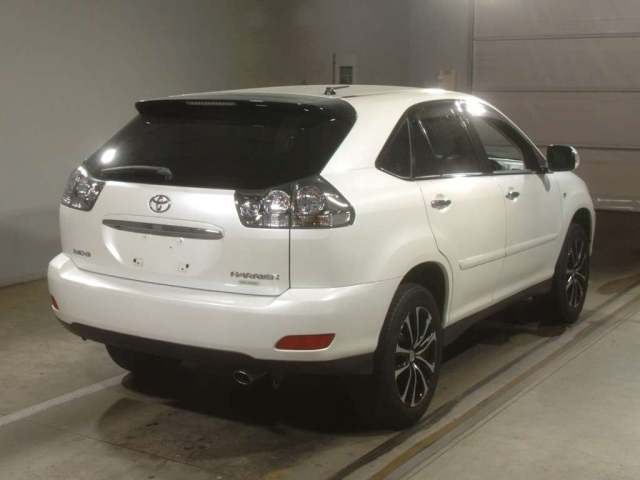 TOYOTA HARRIER 2010
