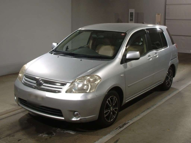 TOYOTA RAUM 2008
