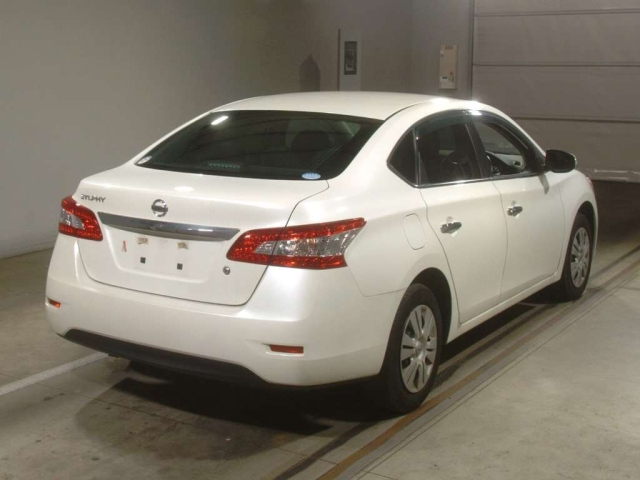 NISSAN SYLPHY 2015