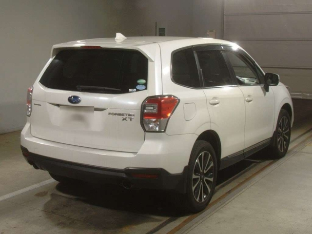 SUBARU FORESTER 2016