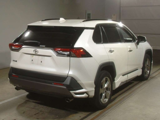TOYOTA RAV4 2021