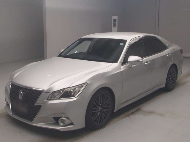 TOYOTA CROWN 2013