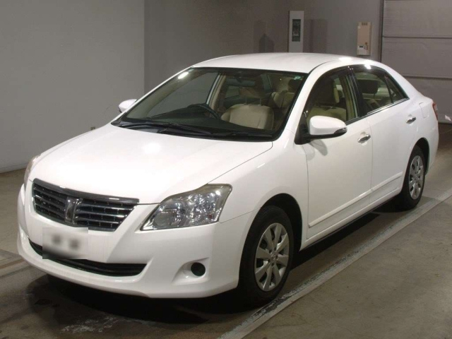 TOYOTA PREMIO 2014