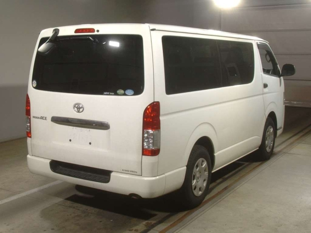 TOYOTA REGIUS ACE VAN 2015