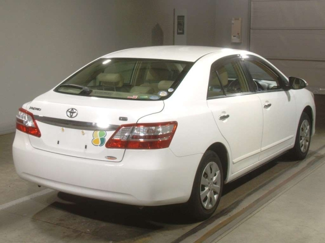 TOYOTA PREMIO 2014