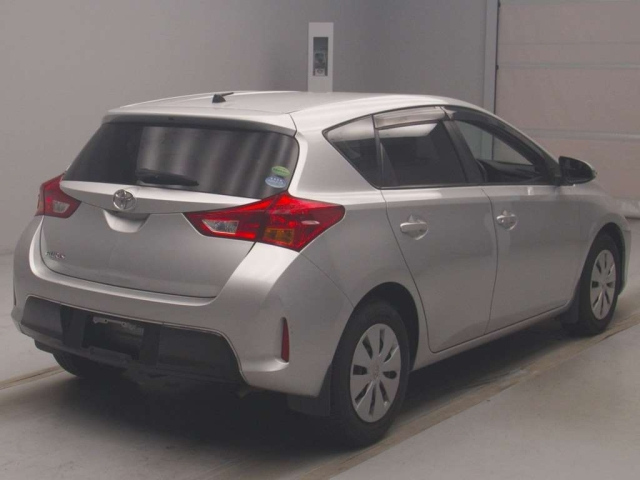 TOYOTA AURIS 2013