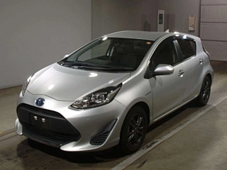 TOYOTA AQUA 2020