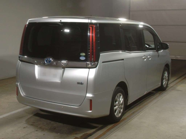 TOYOTA NOAH 2020