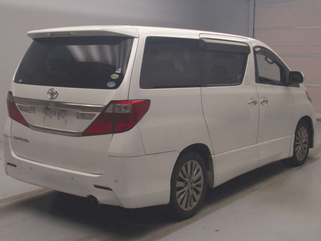 TOYOTA ALPHARD 2013
