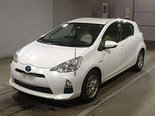 TOYOTA AQUA 2012