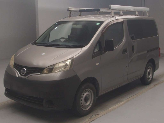 NISSAN NV200 2009