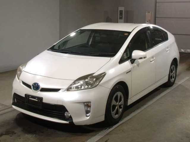 TOYOTA PRIUS 2012