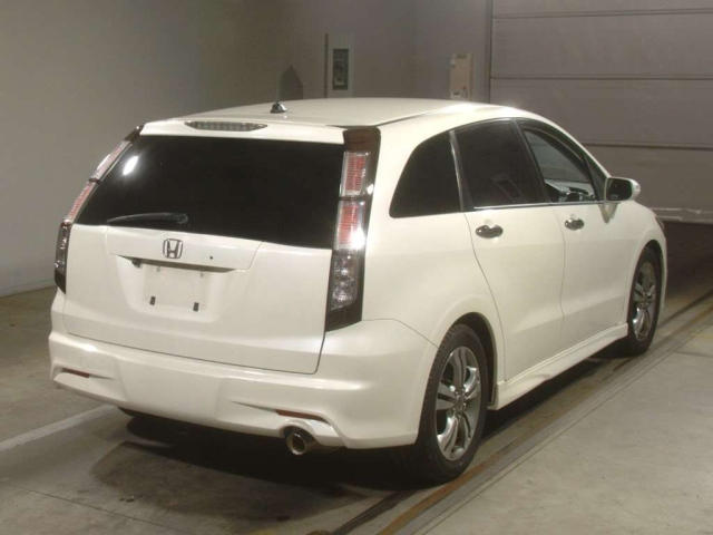 HONDA STREAM 2011