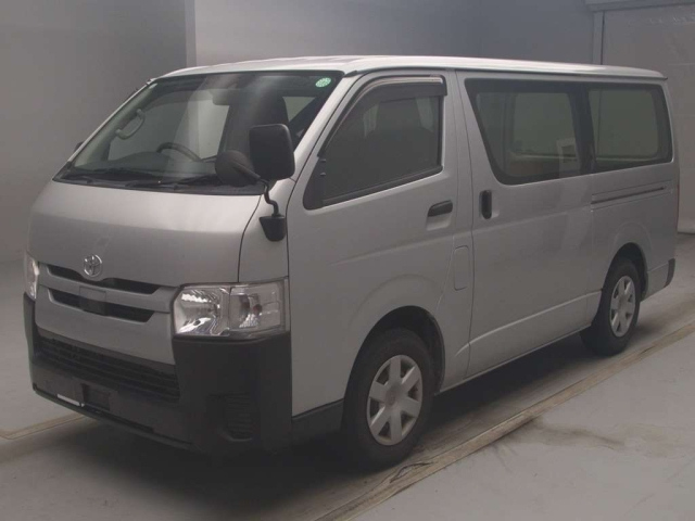 TOYOTA REGIUS ACE VAN 2019