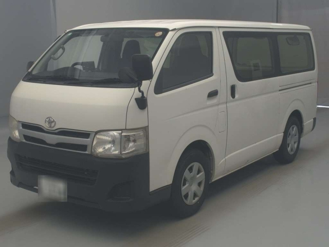 TOYOTA REGIUS ACE VAN 2013