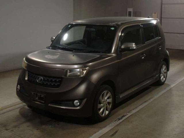 TOYOTA BB 2012