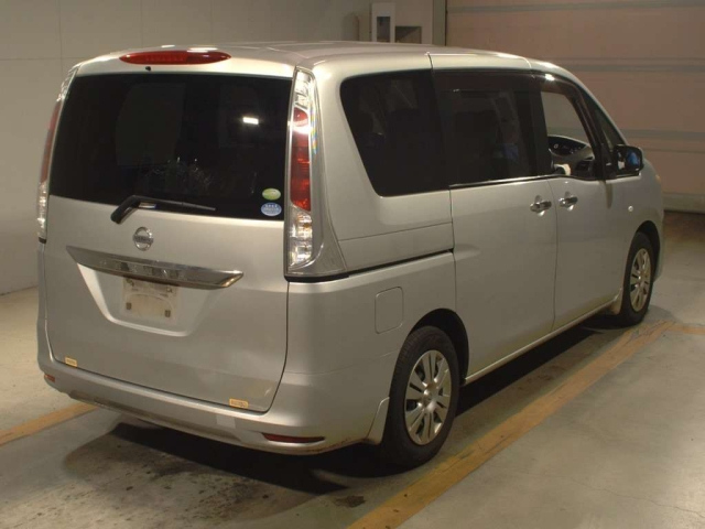 NISSAN SERENA 2010