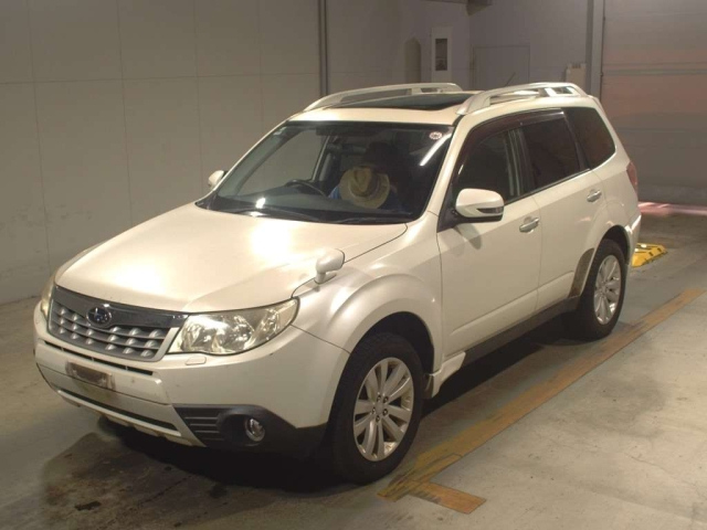 SUBARU FORESTER 2011