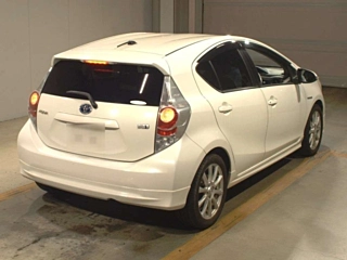 TOYOTA AQUA 2012