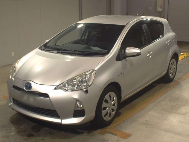 TOYOTA AQUA 2014