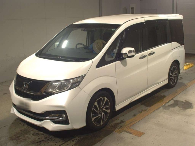 HONDA STEP WAGON 2015