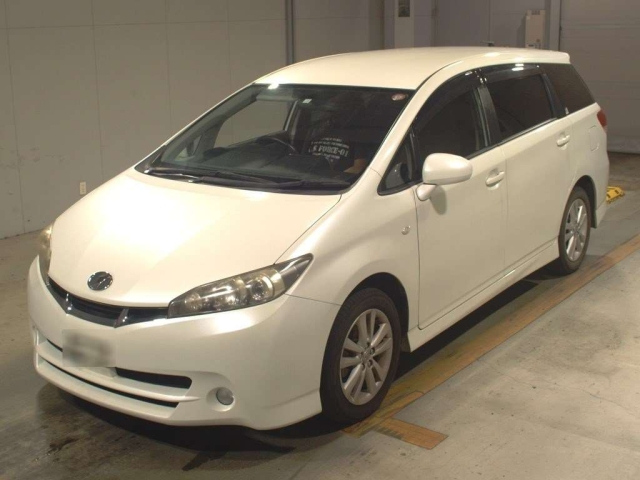 TOYOTA WISH 2010