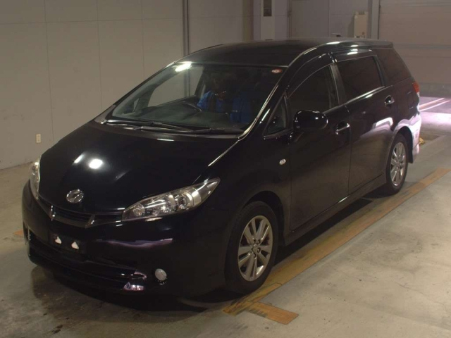 TOYOTA WISH 2011