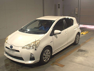 TOYOTA AQUA 2013