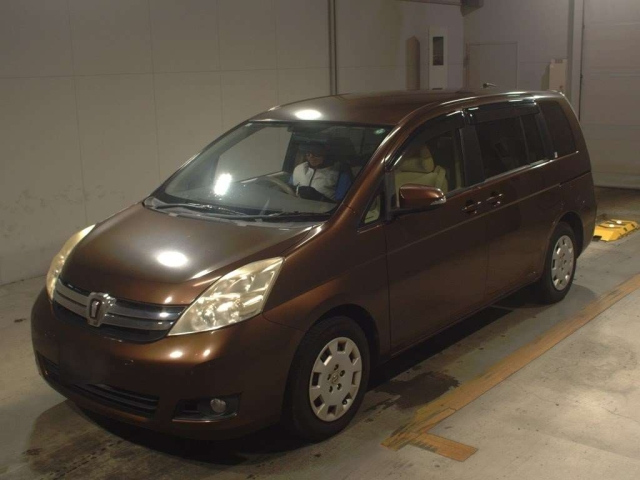 TOYOTA ISIS 2013