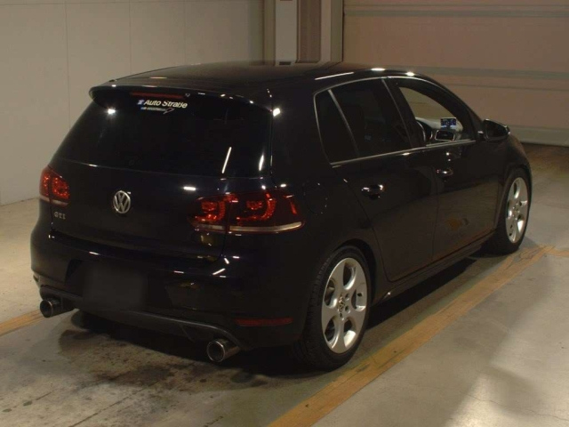 VOLKSWAGEN GOLF 2011