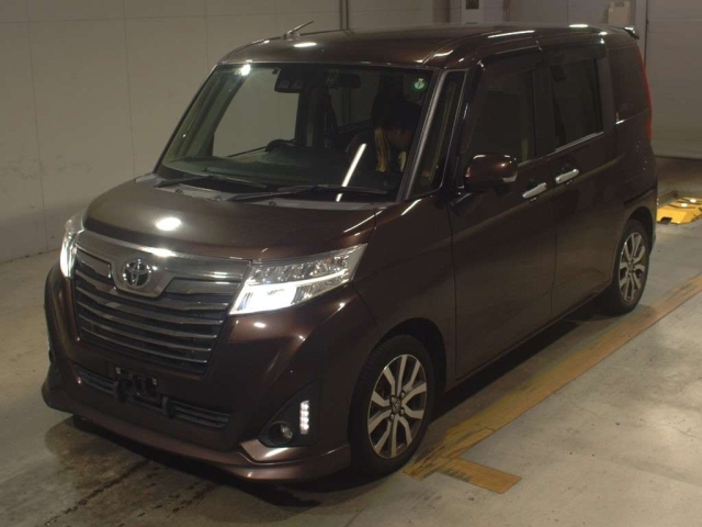 TOYOTA ROOMY 2018