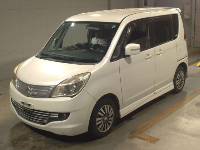 SUZUKI SOLIO 2011
