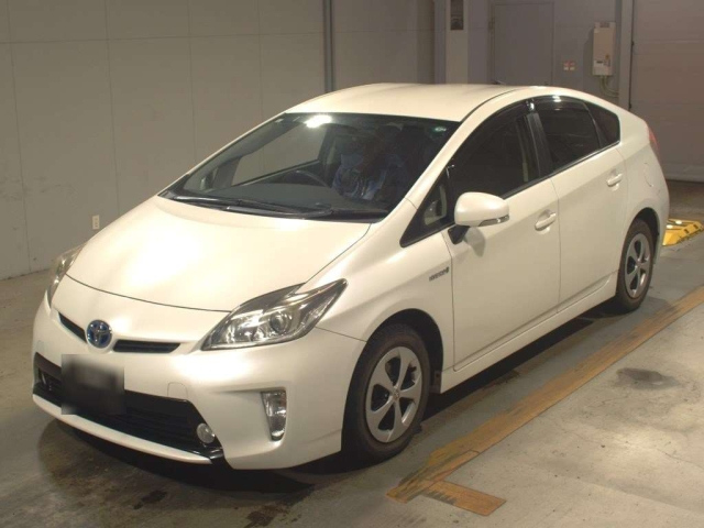 TOYOTA PRIUS 2015