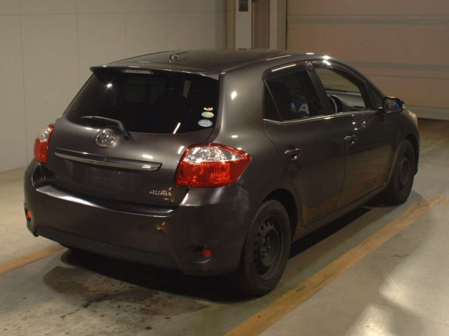 TOYOTA AURIS 2010
