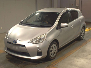 TOYOTA AQUA 2012