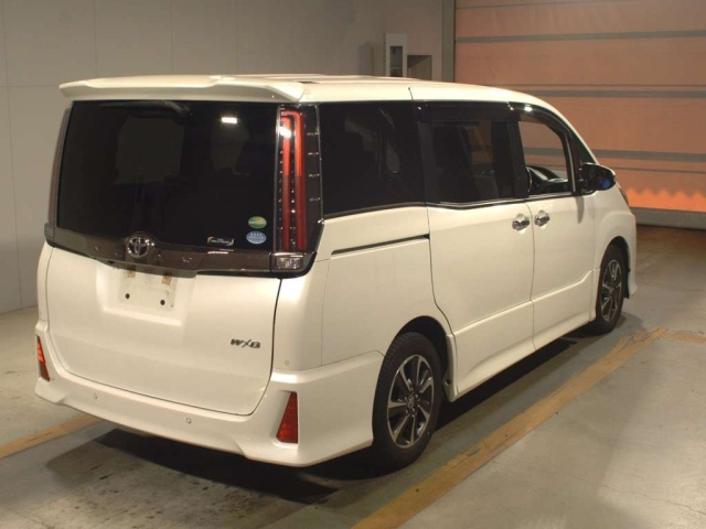 TOYOTA NOAH 2020