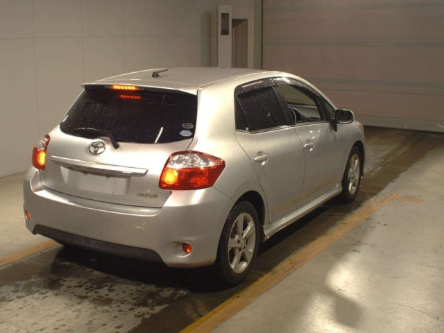 TOYOTA AURIS 2010