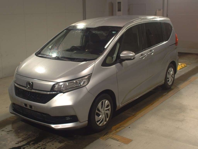 HONDA FREED 2022