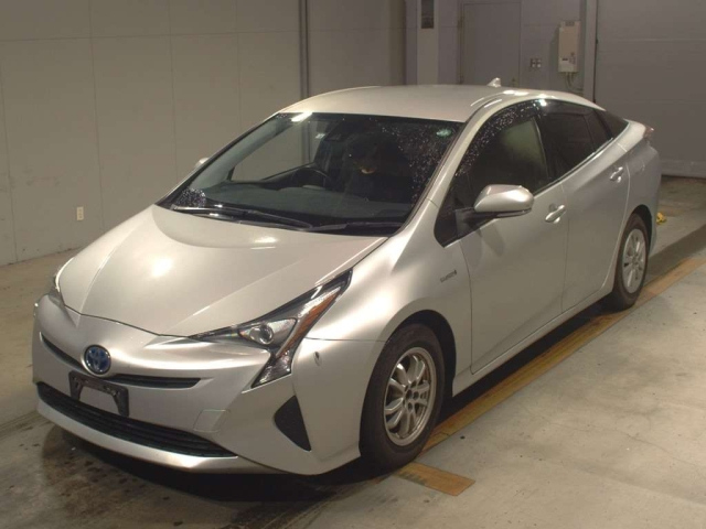 TOYOTA PRIUS 2018