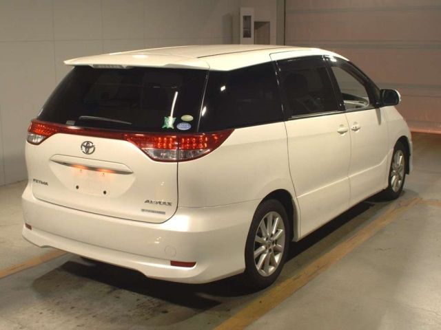 TOYOTA ESTIMA 2010