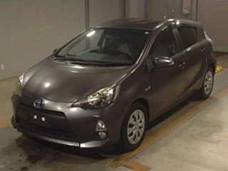 TOYOTA AQUA 2013