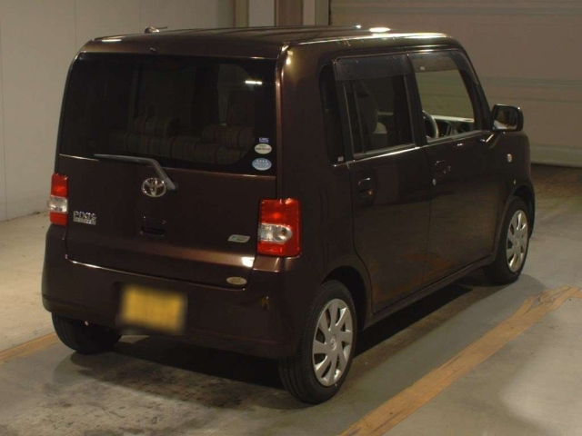TOYOTA PIXIS SPACE 2012