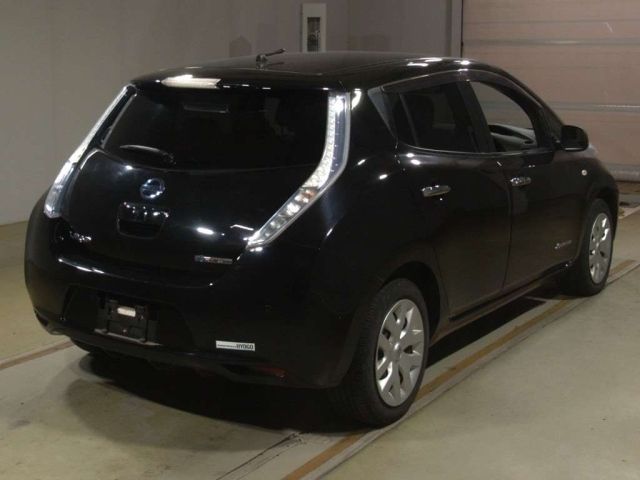 NISSAN LEAF 2014