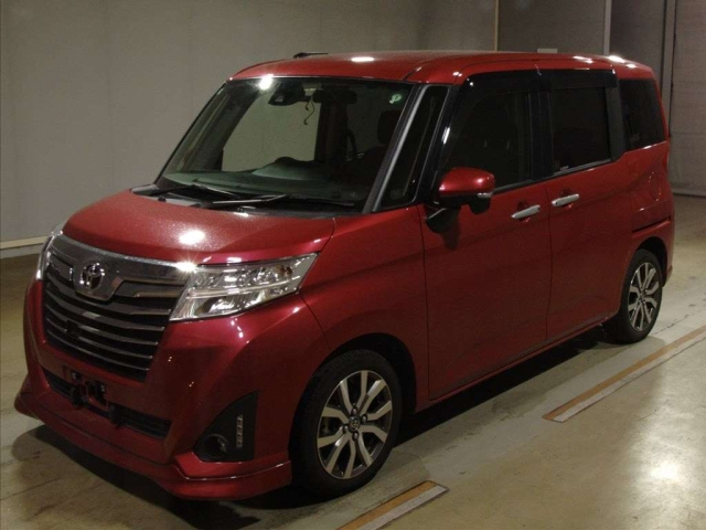 TOYOTA ROOMY 2018