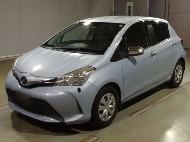 TOYOTA VITZ 2016