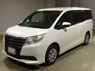 TOYOTA NOAH 2014